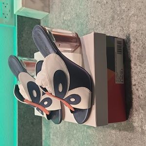 Katy Perry Kirra, navy multi.  8.5M.  Never worn